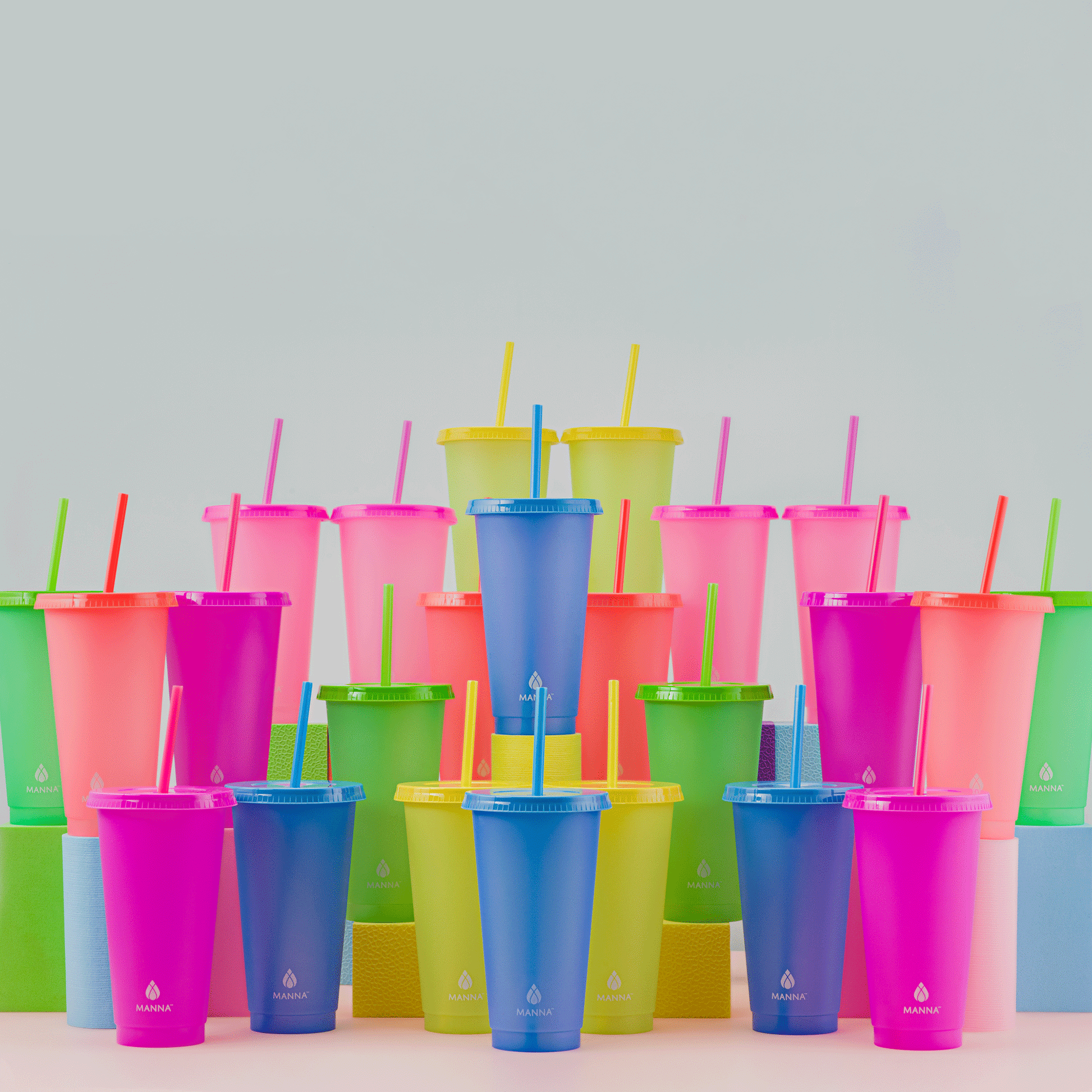 24-piece-original-color-changing-cup-set-l9 A0029811.gif