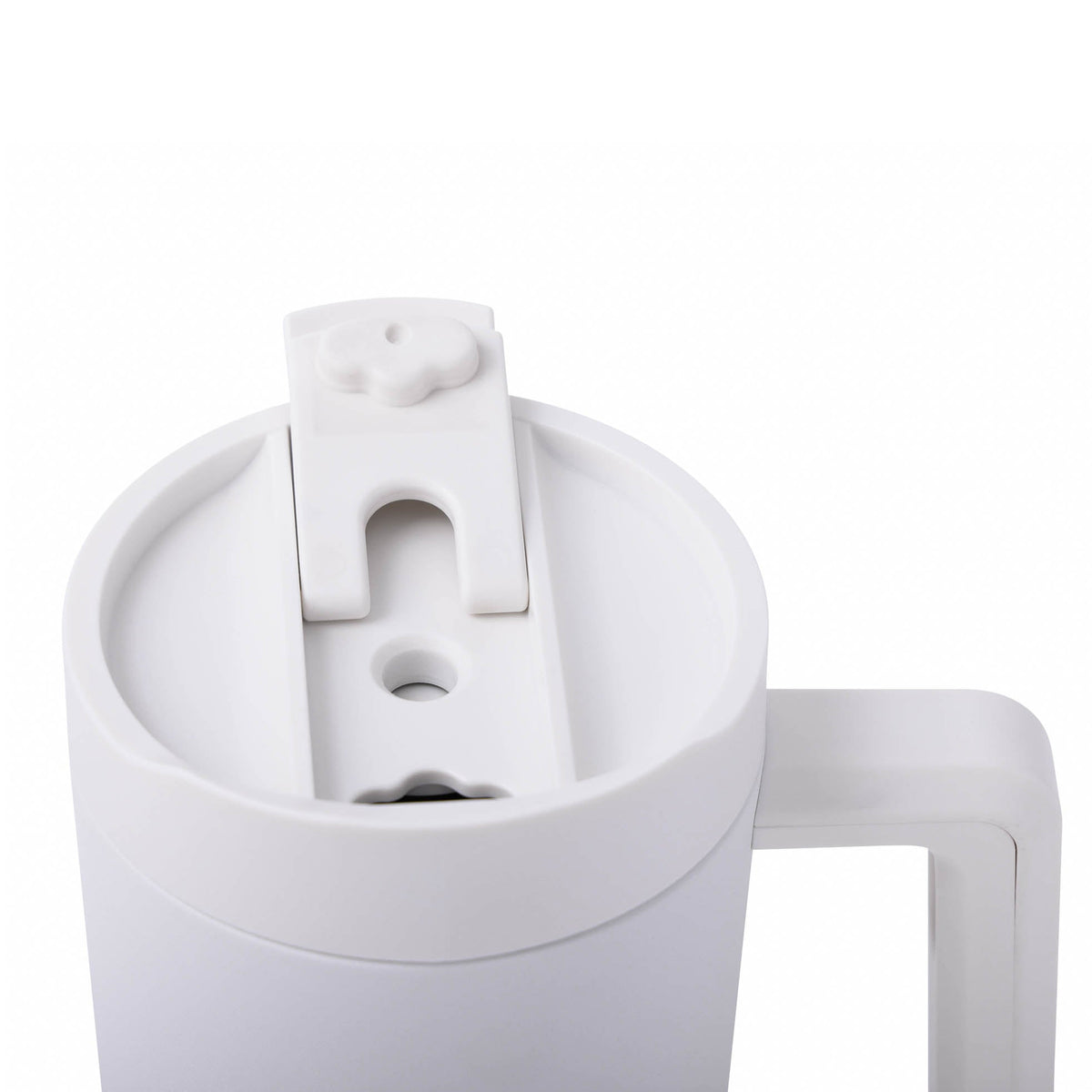 40-oz-top-tumbler-b6 CoreHome_MannaHydration_Whites_Raw-51.jpg