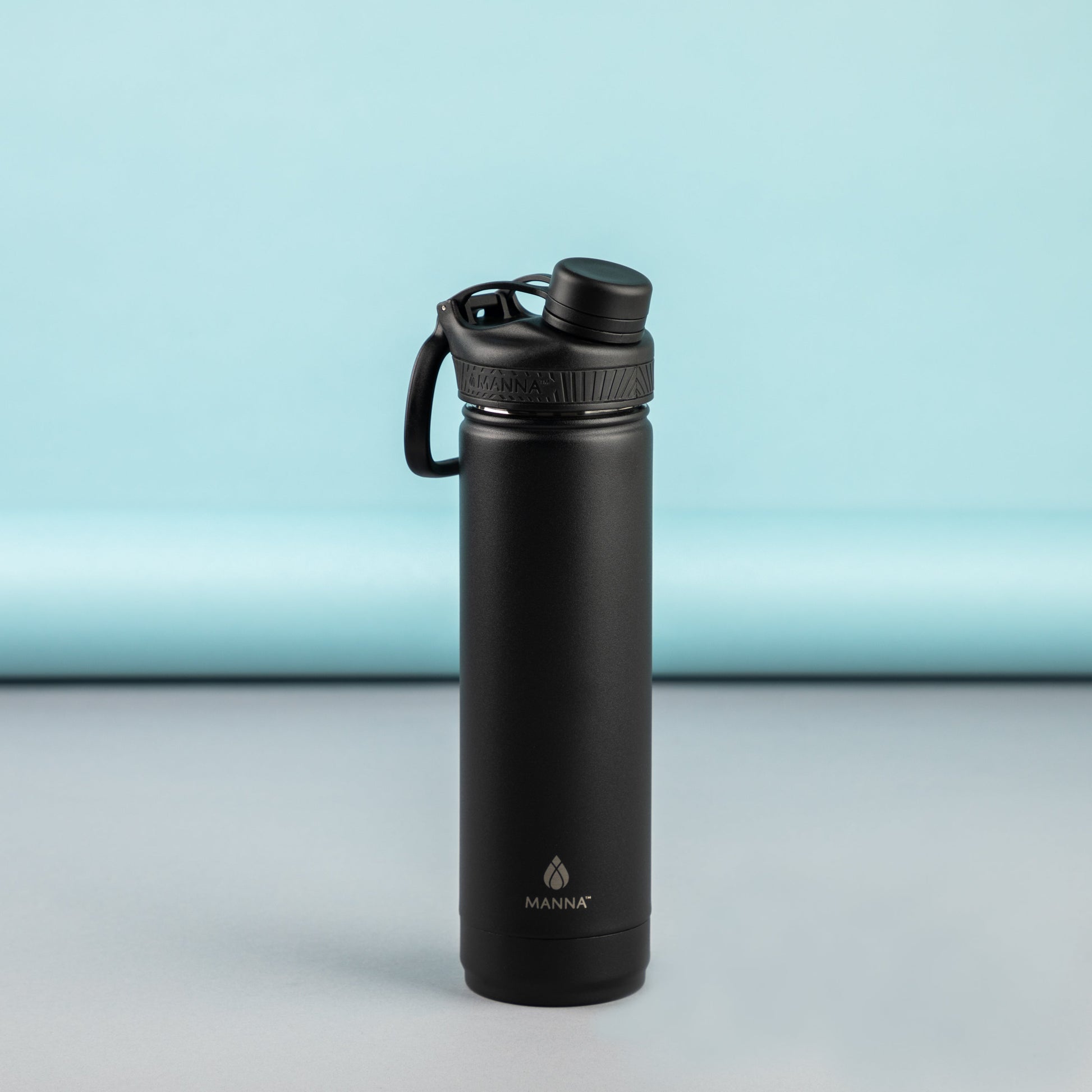 26-oz-saratoga-bottle-f9 MAN_Website_Saratoga_05.jpg